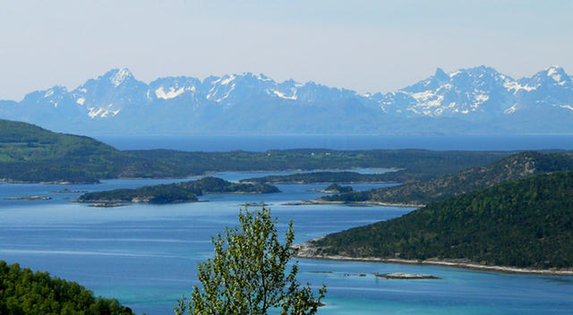 07.049_Berge auf Hamaroy.08