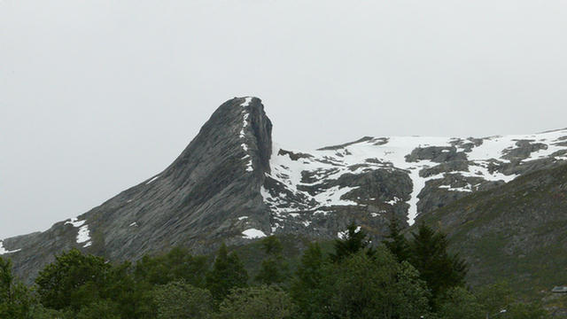 14.006_Bergstrasse bei Glomfjord.08